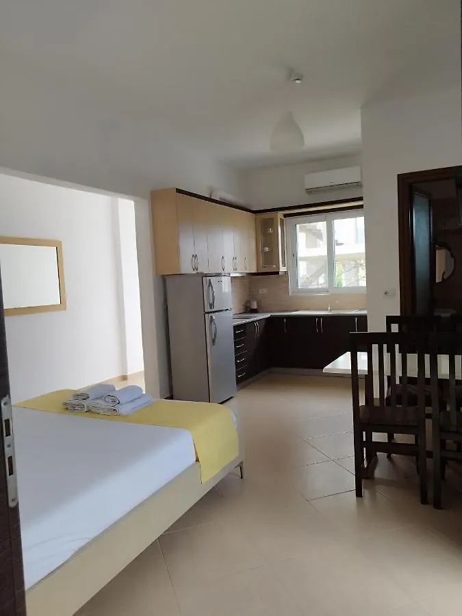 Iris Apartments Ksamil
