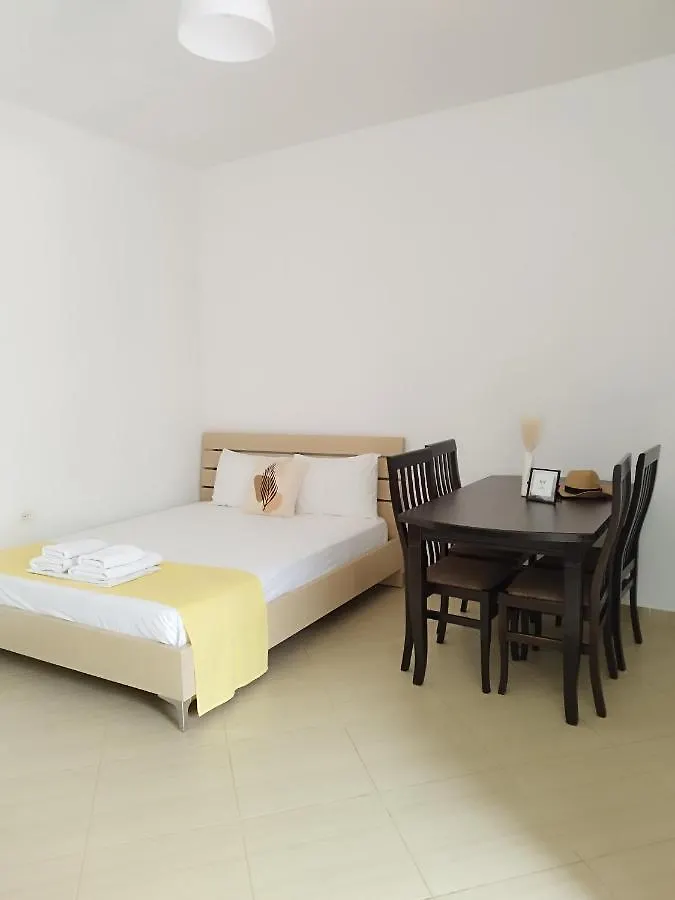 Iris Apartments Ksamil