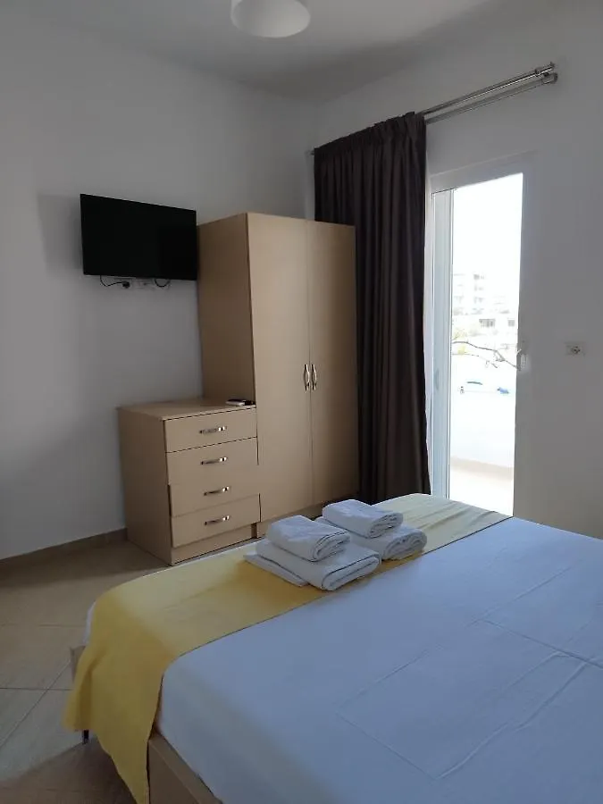 Iris Apartments Ksamil