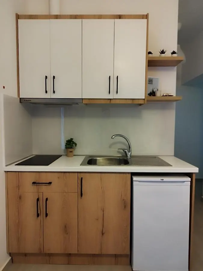 Iris Apartments Ksamil