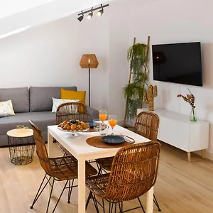  Appartement Holidays2malaga Trinidad Renovated 1 Bedroom Penthouse Close To Center Spanje
