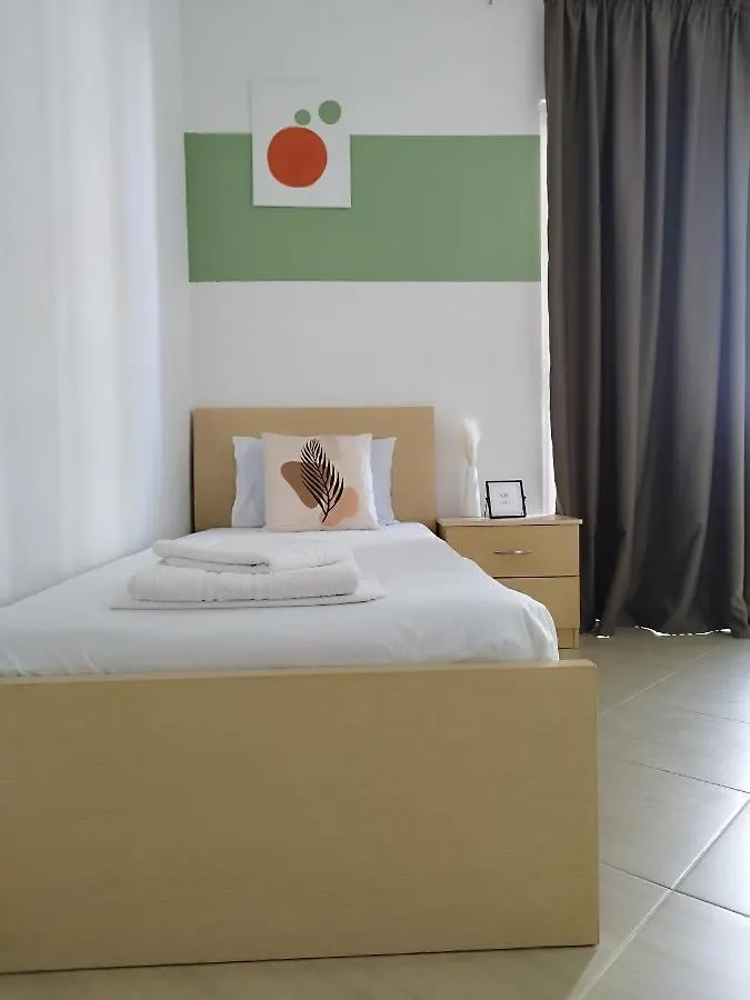 Iris Apartments Ksamil