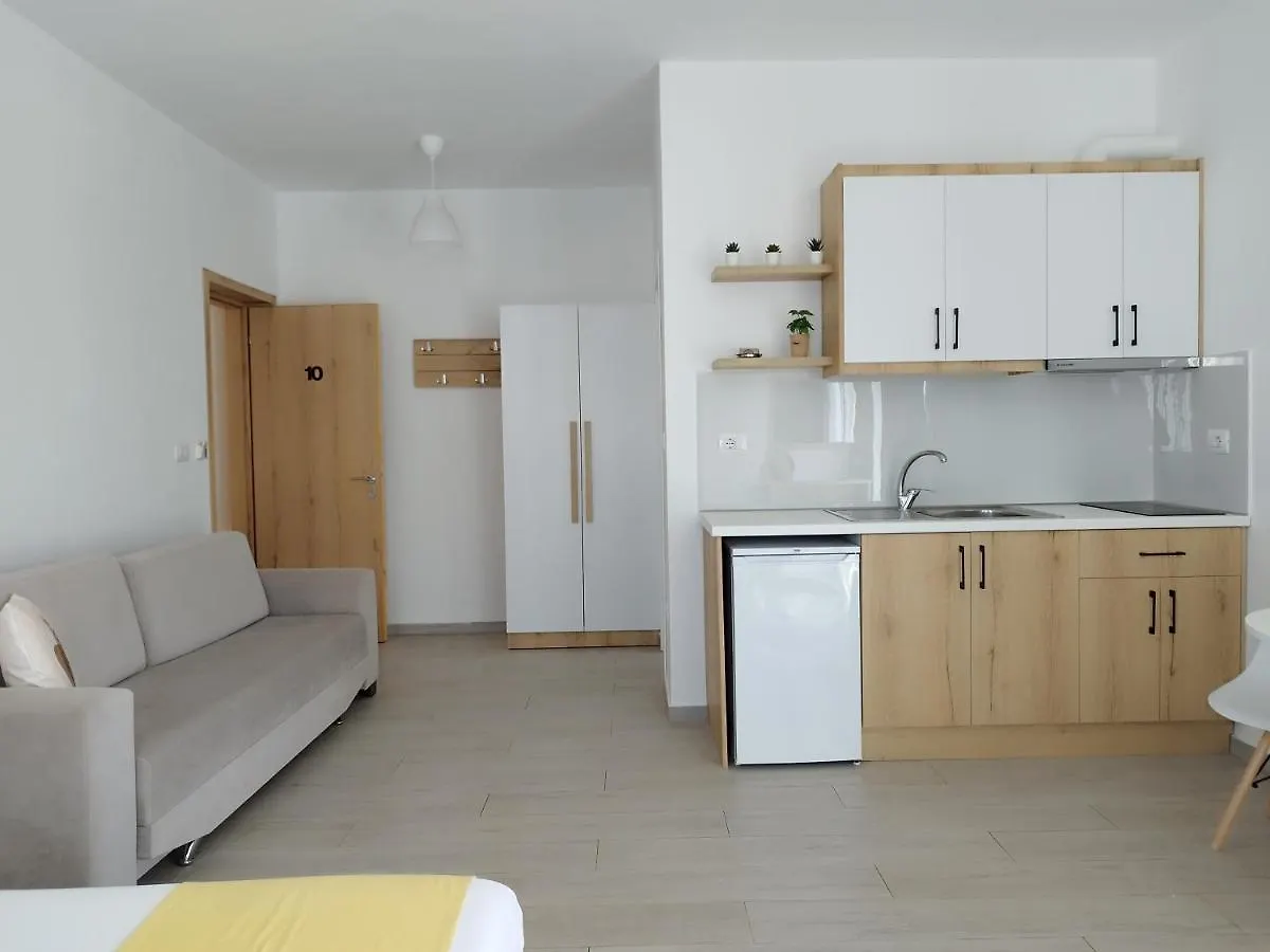 Iris Apartments Ksamil