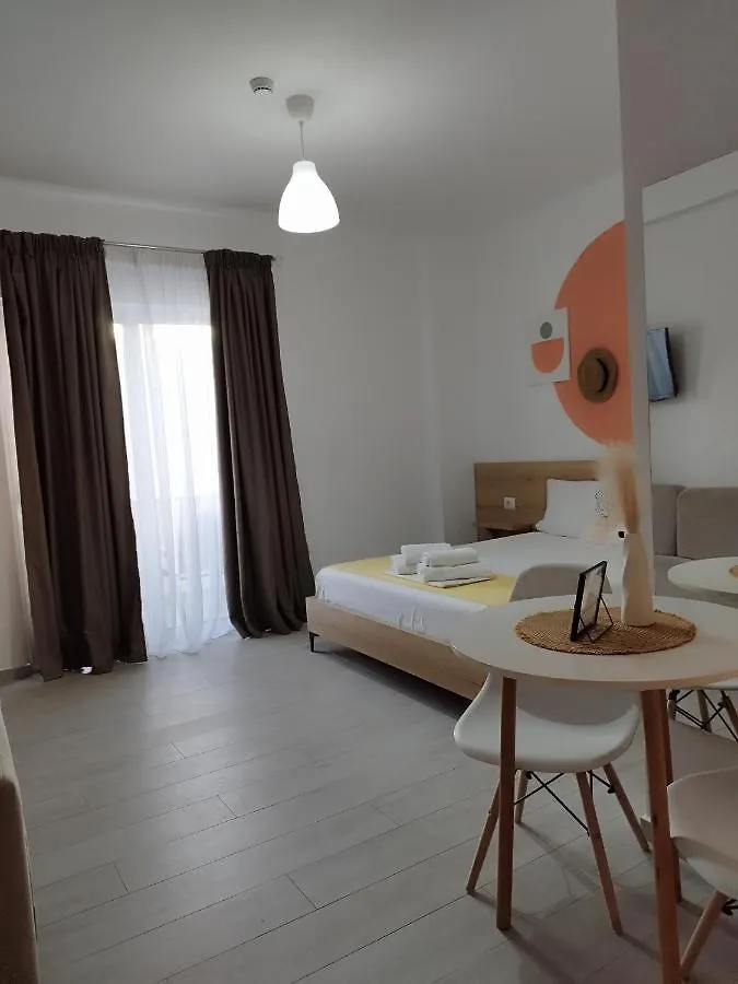 Iris Apartments Ksamil