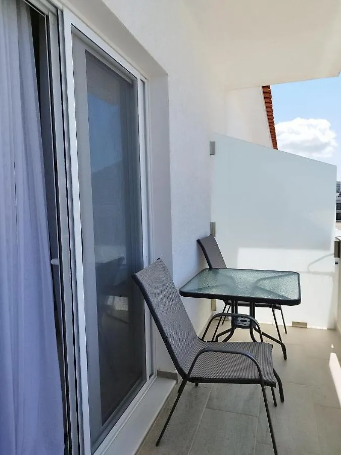 Iris Apartments Ksamil