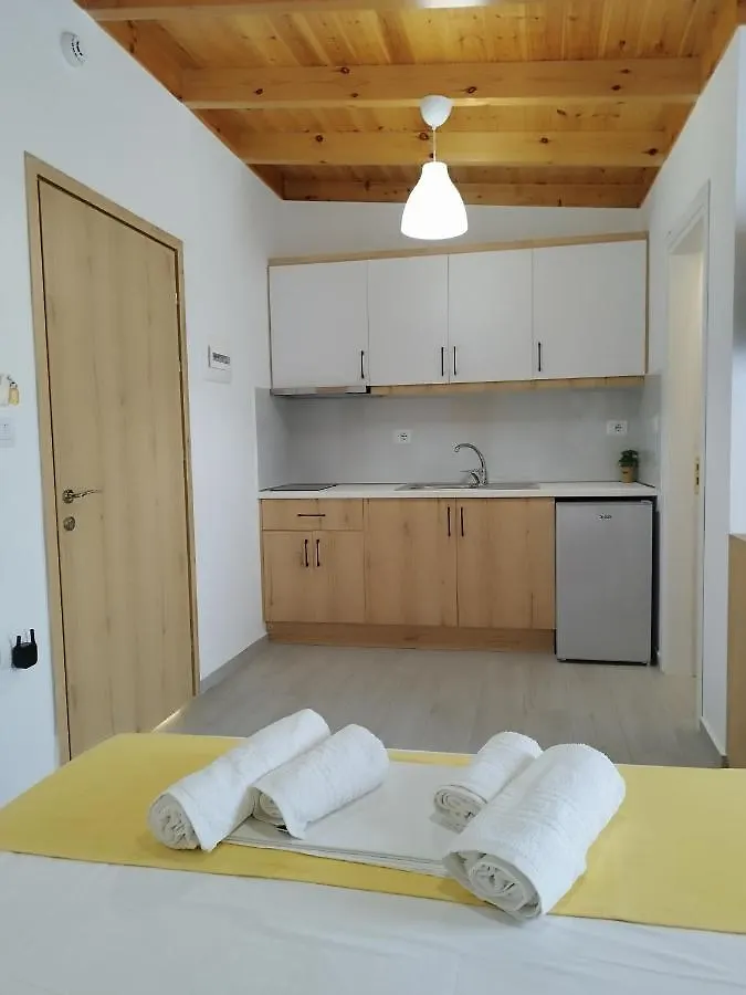 Iris Apartments Ksamil 0*,  Albania
