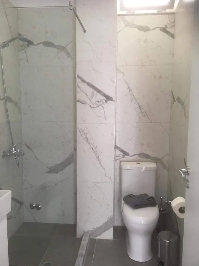 Iris Apartments Ksamil